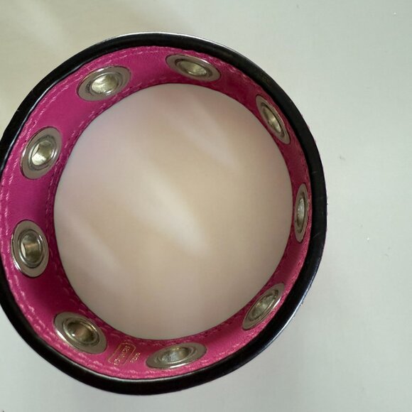 Coach - Picture 2 of 6